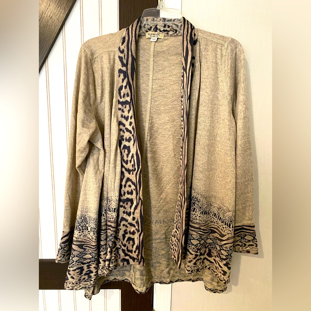 Beautiful Earthy One World Animal Cardigan Size XLarge